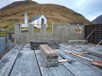 Gongur frammá við arbeiðnum